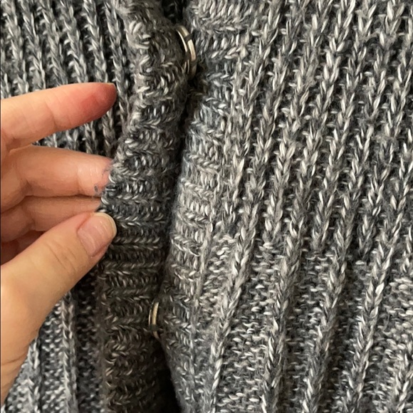 Carolyn Taylor cardigan - Picture 9 of 9